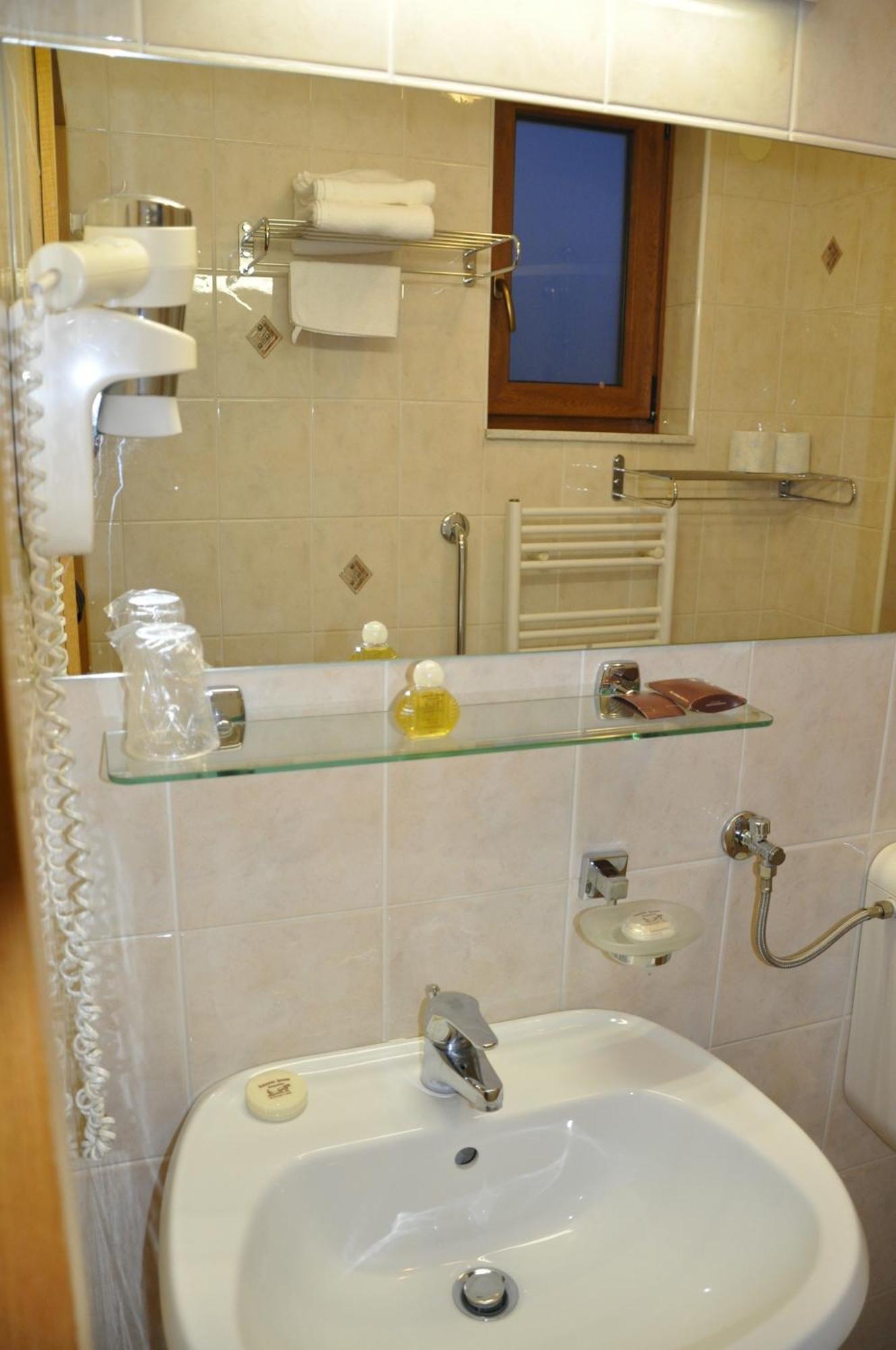 Penzion Kmecki Hram Ljubljana Chambre photo