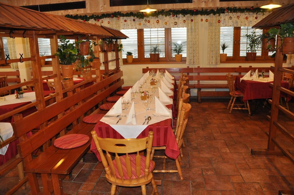Penzion Kmecki Hram Ljubljana Extérieur photo
